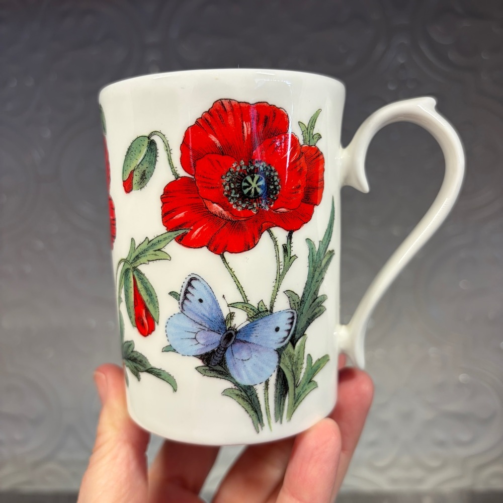 Roy Kirkham vintage set of 2 floral small coffee tea mugs 2006